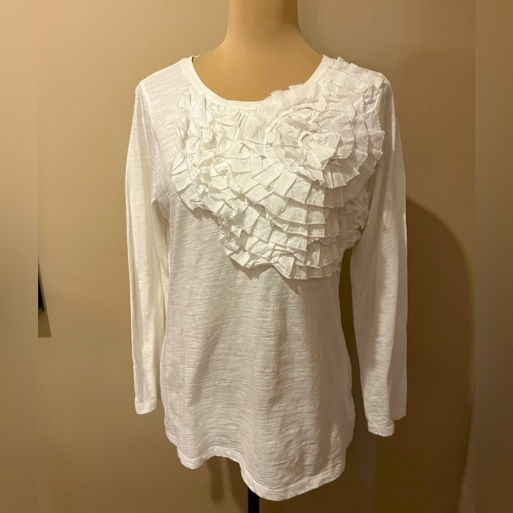 Ivy Jane White Long Sleeve Tee w/ Architectural Flower Ruffle Detail, size Large